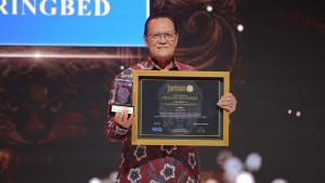 UNILAND-SUPERBRANDS-2025-PENGHARGAAN.jpg