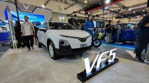 VinFast-mulai-pengiriman-mobil-listrik-VF-5.jpg