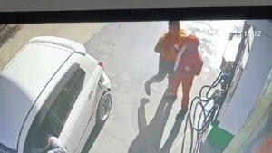 Viral-Video-Pengendara-Mobil-Aniaya-Petugas-SPBU-di-Sampang-Ribut-gara-gara-Barcode.jpg