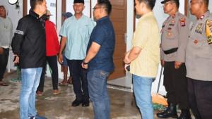 Wakapolda-Sumatera-Barat-Brigjen-Pol-Solihin-ke-lokasi-perusakan-rumah-ibadah-Gereja-GKSI-Padang.jpg