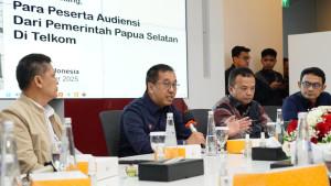 Wakil-DIRUTTelkom-Muhammad-Awaluddin.jpg