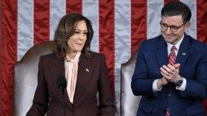 Wakil-Presiden-AS-Kamala-Harris-membacakan-hasil-penghitungan-suara-Pilpres-AS-2024.jpg
