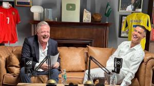 Wawancara-Cristiano-Ronaldo-dan-Piers-Morgan-dalam-sebuah-acara-podcast.jpg