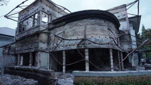 Wisma-MPR-gosong.jpg