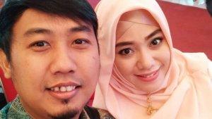 ade-jigo-dan-istri-yang-jadi-korban-tsunami-banten.jpg