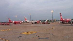 airasia-di-bandara-don-mueang-international-bangkok.jpg
