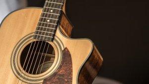 alat-musik-gitar2.jpg