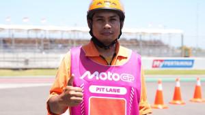 anak-muda-lombok-pertamina-gp.jpg