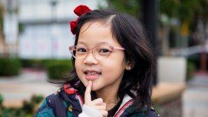 anak-pakai-kacamata.jpg