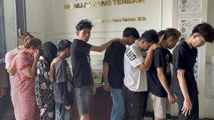 anggota-brimob-ditusuk-sindikat-prostitusi-online-di-jambi-asdvasdf.jpg