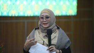 anggota-komisi-x-dpr-ri-lisda-hendrajoni.jpg