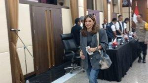 anggota-satgas-antimafia-bola-independen-yang-juga-seorang-jurnalis-najwa-shihab.jpg