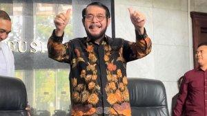 anwar-usman-di-gedung-mk-123.jpg