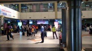 area-kedatangan-penumpang-di-bandara-hang-nadim-batam.jpg