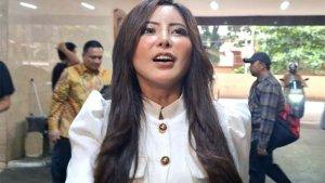 ayu-aulia-diperiksa-kasus-rk.jpg
