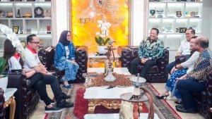 bamsoet-bersama-jajaran-crk-entertainment-dan-tmi.jpg