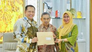 bamsoet-dan-pengurus-ini.jpg