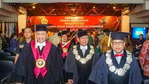bamsoet-menjadi-penguji-ujian-sidang-terbuka-promosi-doktor.jpg