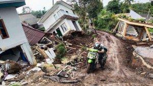 bangunan-miring-akibat-gempa-cianjur.jpg