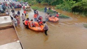 banjir-di-kabupaten-konawe-utara-sulawesi-tenggara.jpg