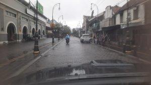 banjir-di-sejumlah-titik-yang-melanda-kota-semarang-mulai-surut.jpg