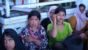 basarnas-evakuasi-69-pengungsi-rohingya-dari-laut-aceh_20240322_084459.jpg