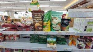 beras-kemasan-mulai-langka-di-rak-rak-ritel-modern-indomaret-dan-alfamidi.jpg