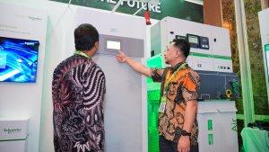 booth-schneider-electric-di-acara-indonesia-cloud-datacenter-convention.jpg