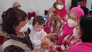 bulan-imunisasi-anak-nasional-di-tangerang_20220801_171227.jpg