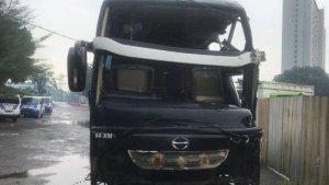 bus-ugal-ugalan-di-cikarang-bekasi.jpg