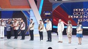 ceo-tribun-network-dahlan-dahi-penghargaan-akselarator-stunting.jpg
