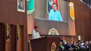 da-acara-wisuda-Universitas-Indonesia-f.jpg