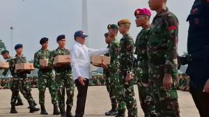 dan-Keamanan-Jenderal-Purn-TNI-Djamari-Chaniago-menyambang.jpg