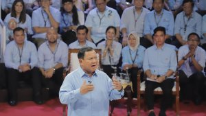 debat-pertama-calon-presiden-2024_20231212_213622.jpg