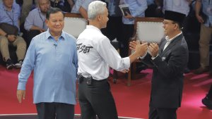 debat-pertama-calon-presiden-2024_20231212_224758.jpg