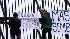 demo-bem-si-ricuh_20220411_181609.jpg