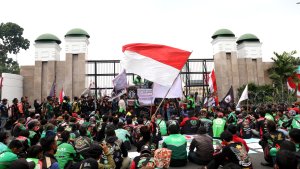 demo-ojek-online-di-dpr_20220829_153907.jpg