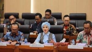 dpr-apresiasi-kinerja-pertamina.jpg