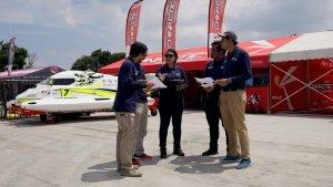 empat-hari-jelang-pelaksanaan-f1powerboat-danau-toba-logistik-terus-berdatangan.jpg