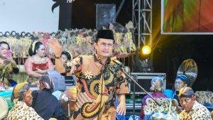 fadel-muhammad-pagelaran-seni-budaya.jpg