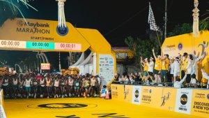 flag-off-kategori-marathon-dari-maybank-marathon-2024.jpg