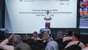 founder-brand-adventure-arto-biantoro-dalam-workshop-umkm-bertemakan-t.jpg