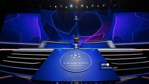gambar-ini-menunjukkan-trofi-liga-champions-uefa-sebelum-pengundian.jpg
