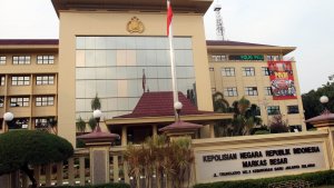 gedung-mabes-polri_20151117_225017.jpg