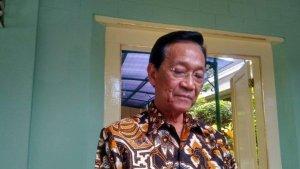 gubernur-diy-sri-sultan-hamengku-buwono-x_4.jpg