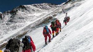 guide-pendaki-gunung-everest.jpg