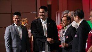 gunawan-tjokro-mewakili-ketua-umum-pb-wi.jpg