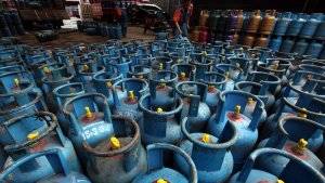 harga-gas-elpiji-12-kg-naik_20150105_142505.jpg