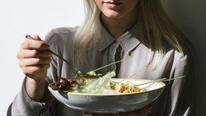 ilustrasi-diet_____.jpg