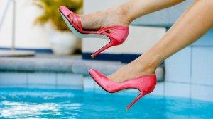 ilustrasi-sepatu-hak-tinggi89.jpg